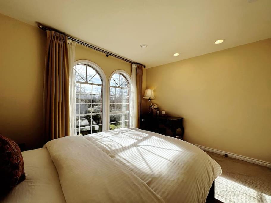 Super Cosy 8Bed & 6Bath In Vancouver Heart Near To Airport And Downtown Kültér fotó