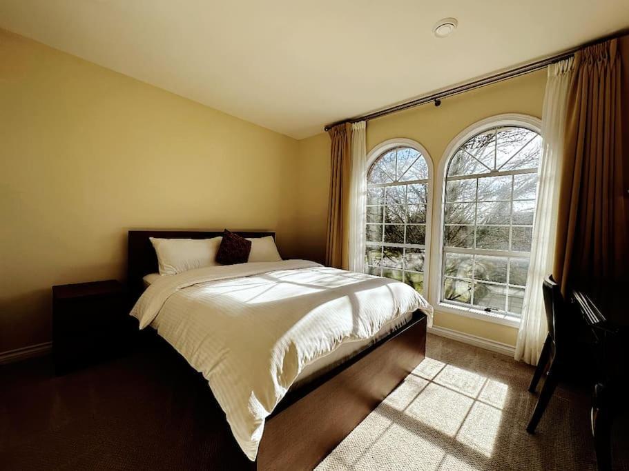 Super Cosy 8Bed & 6Bath In Vancouver Heart Near To Airport And Downtown Kültér fotó