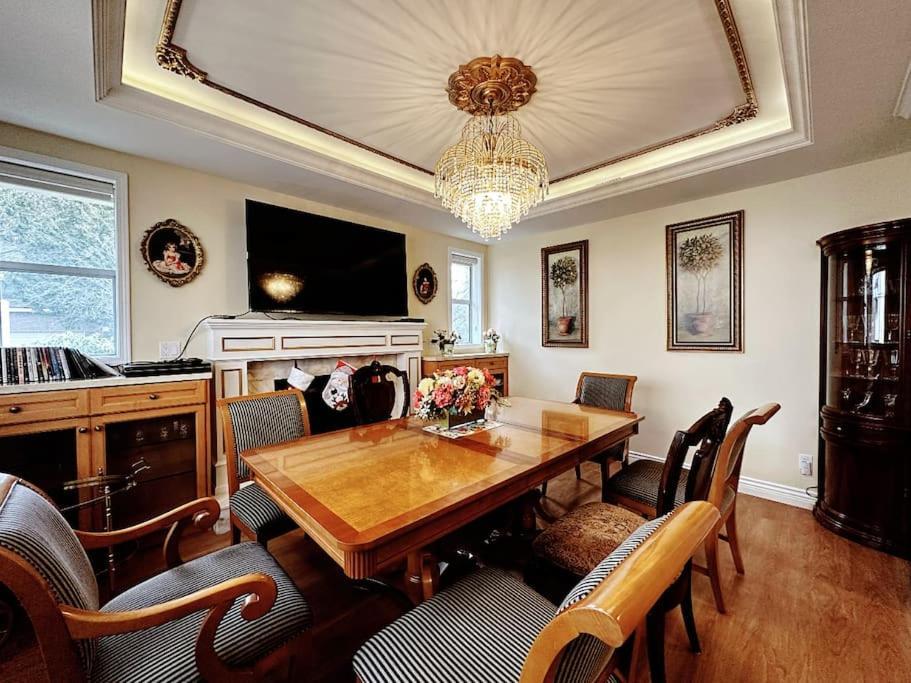 Super Cosy 8Bed & 6Bath In Vancouver Heart Near To Airport And Downtown Kültér fotó