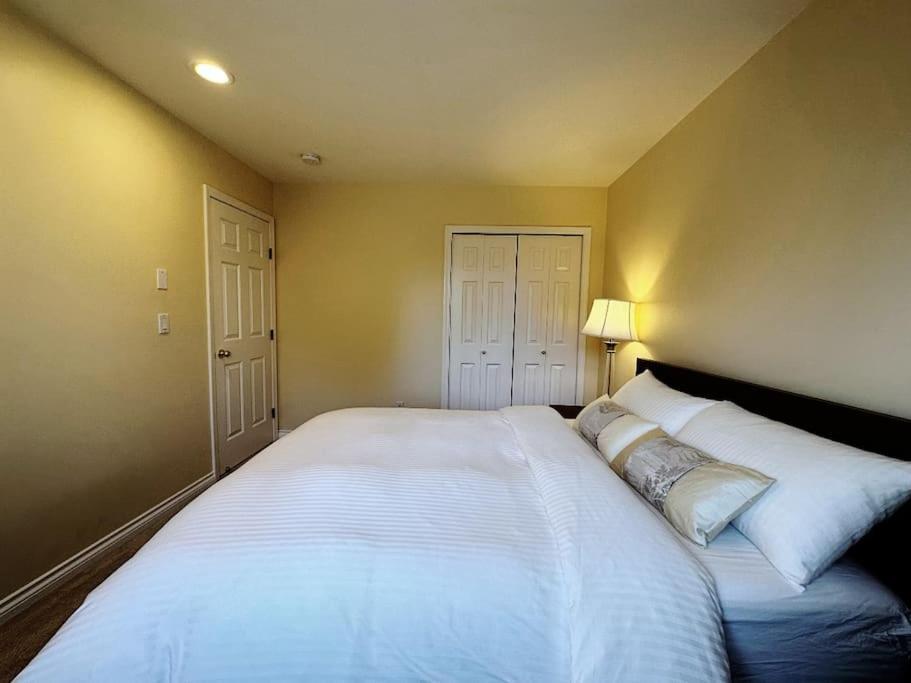 Super Cosy 8Bed & 6Bath In Vancouver Heart Near To Airport And Downtown Kültér fotó