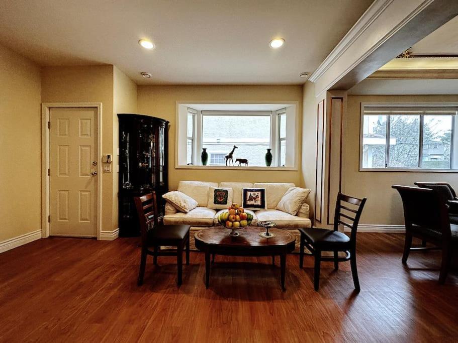Super Cosy 8Bed & 6Bath In Vancouver Heart Near To Airport And Downtown Kültér fotó