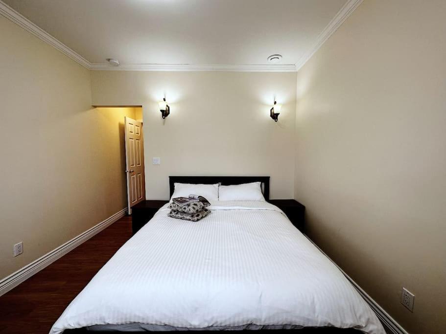 Super Cosy 8Bed & 6Bath In Vancouver Heart Near To Airport And Downtown Kültér fotó